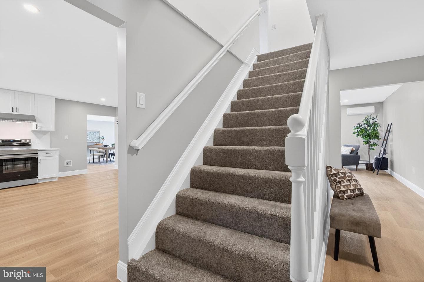 503 Whitman Lane photo 34