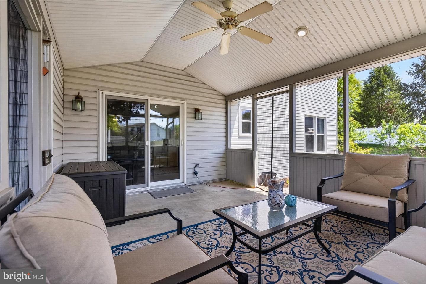 570 James Drive photo 17