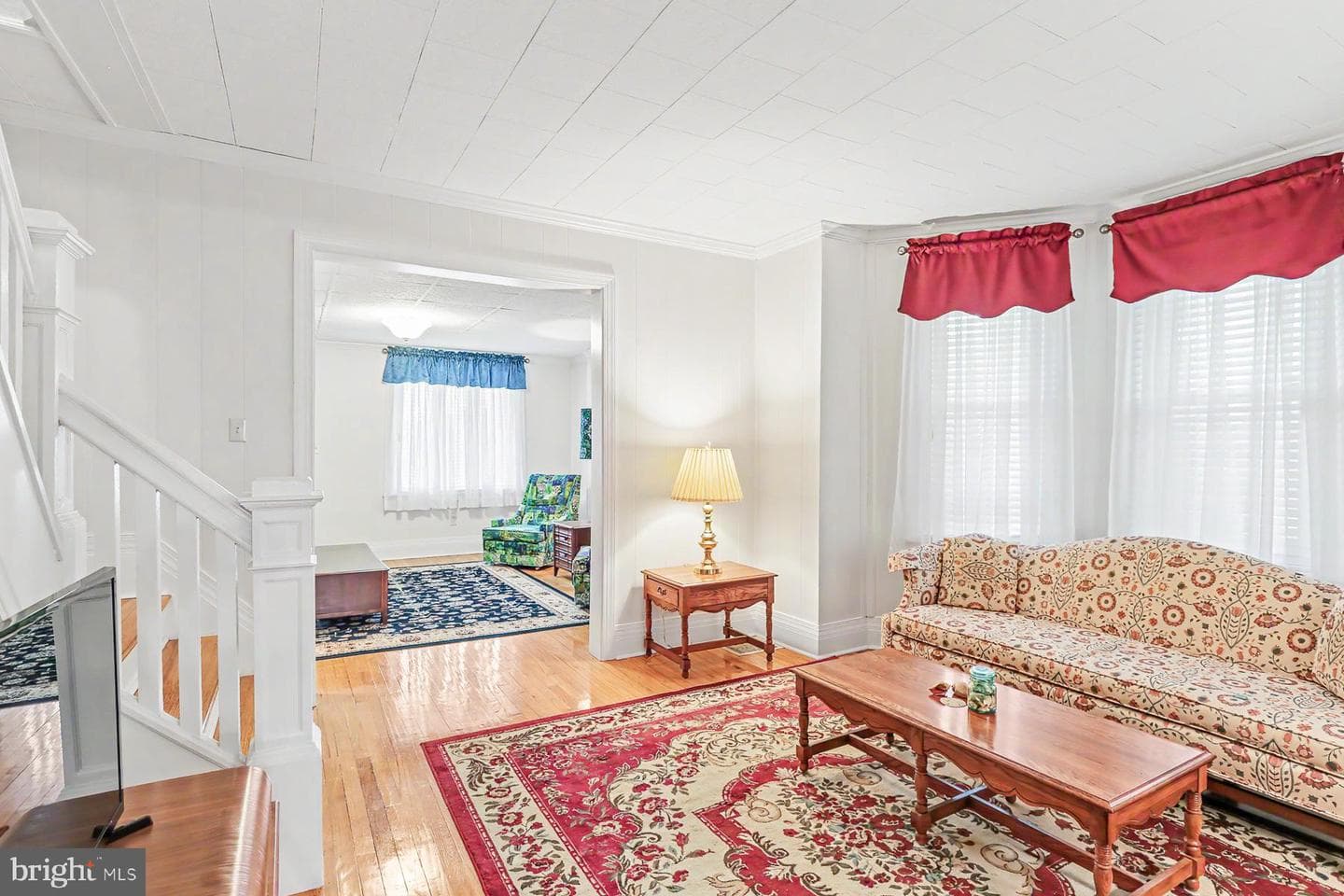 686 Highland Street photo 11