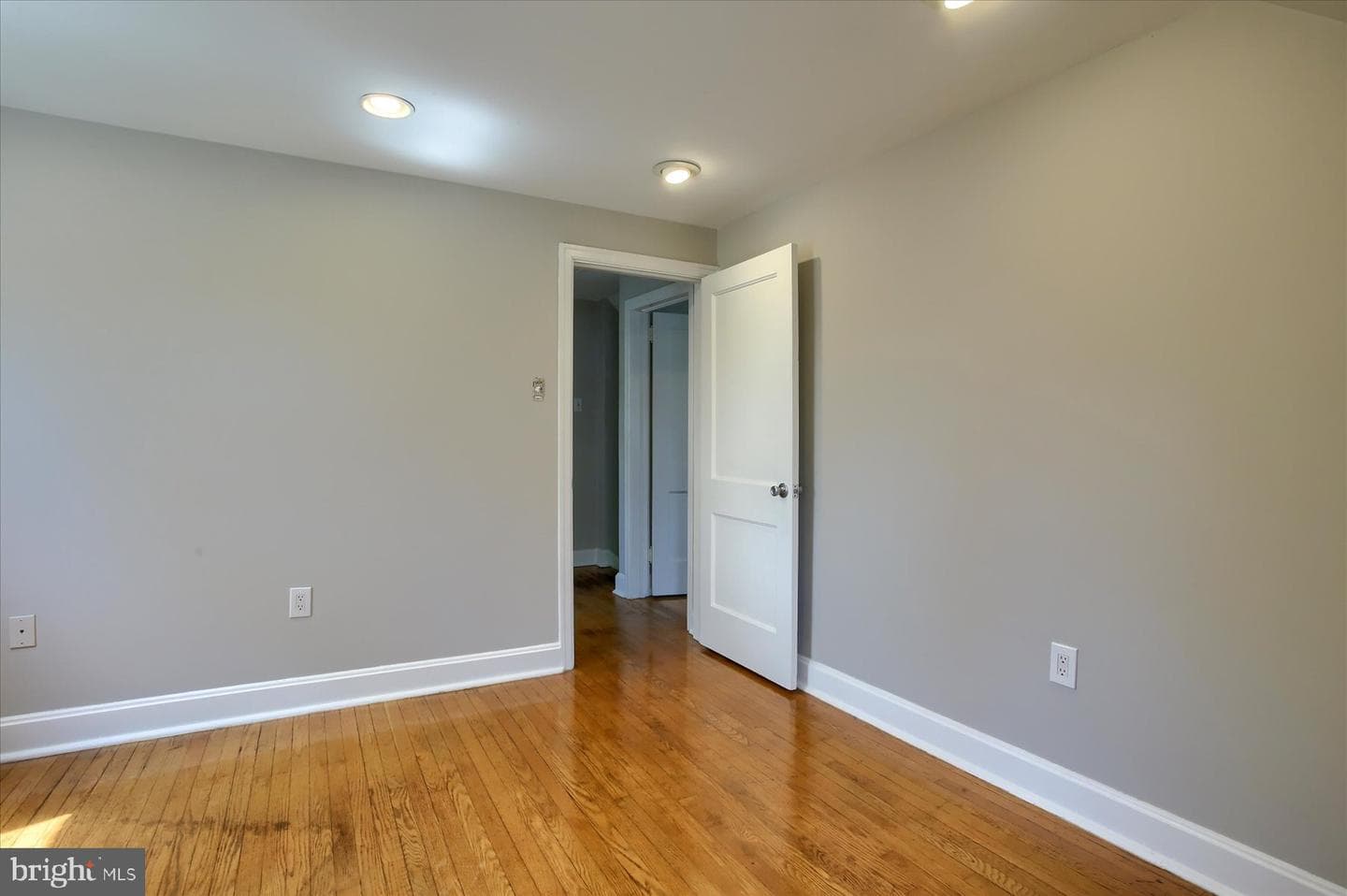 1 Oakmont Road photo 22