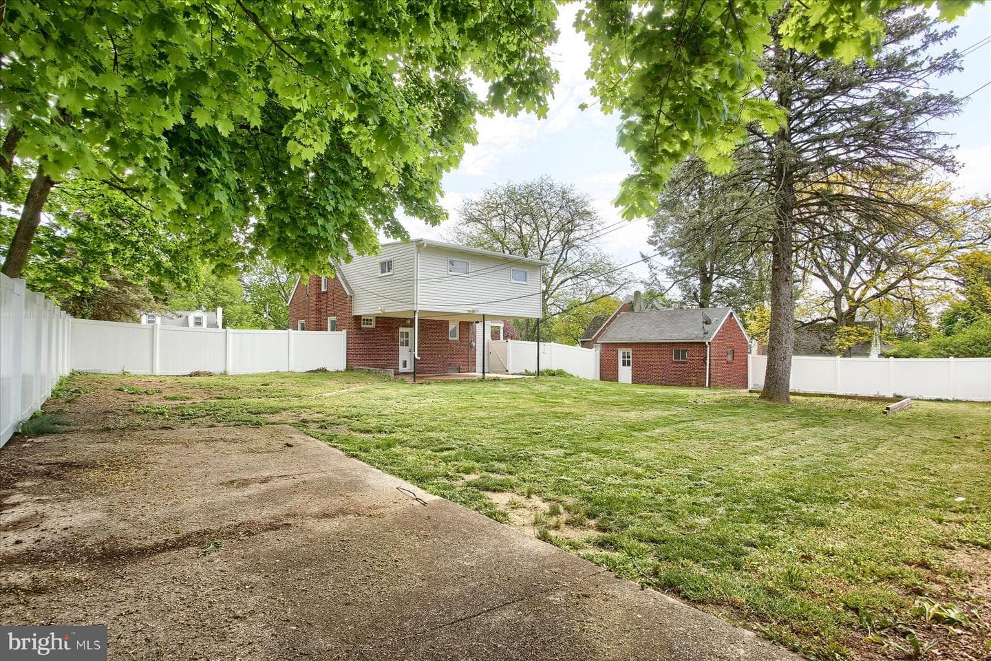 1 Oakmont Road photo 34