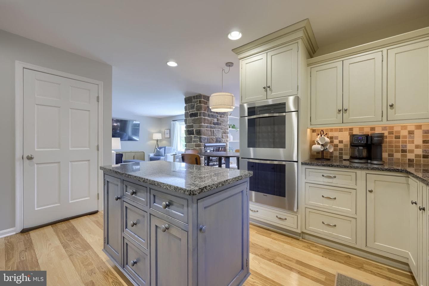 320 Highland Road photo 10
