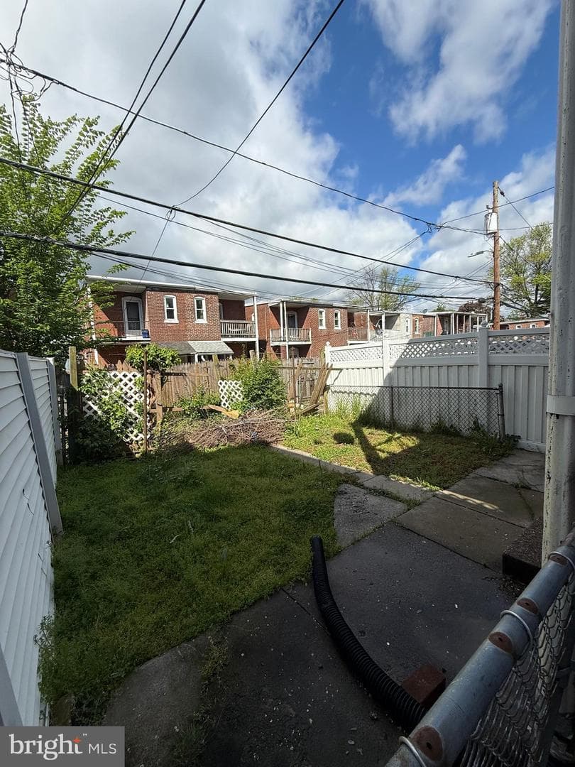 2638 Lexington Street photo 3