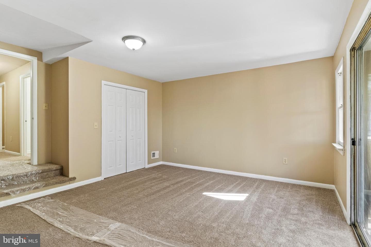 124 Lincoln Street photo 14