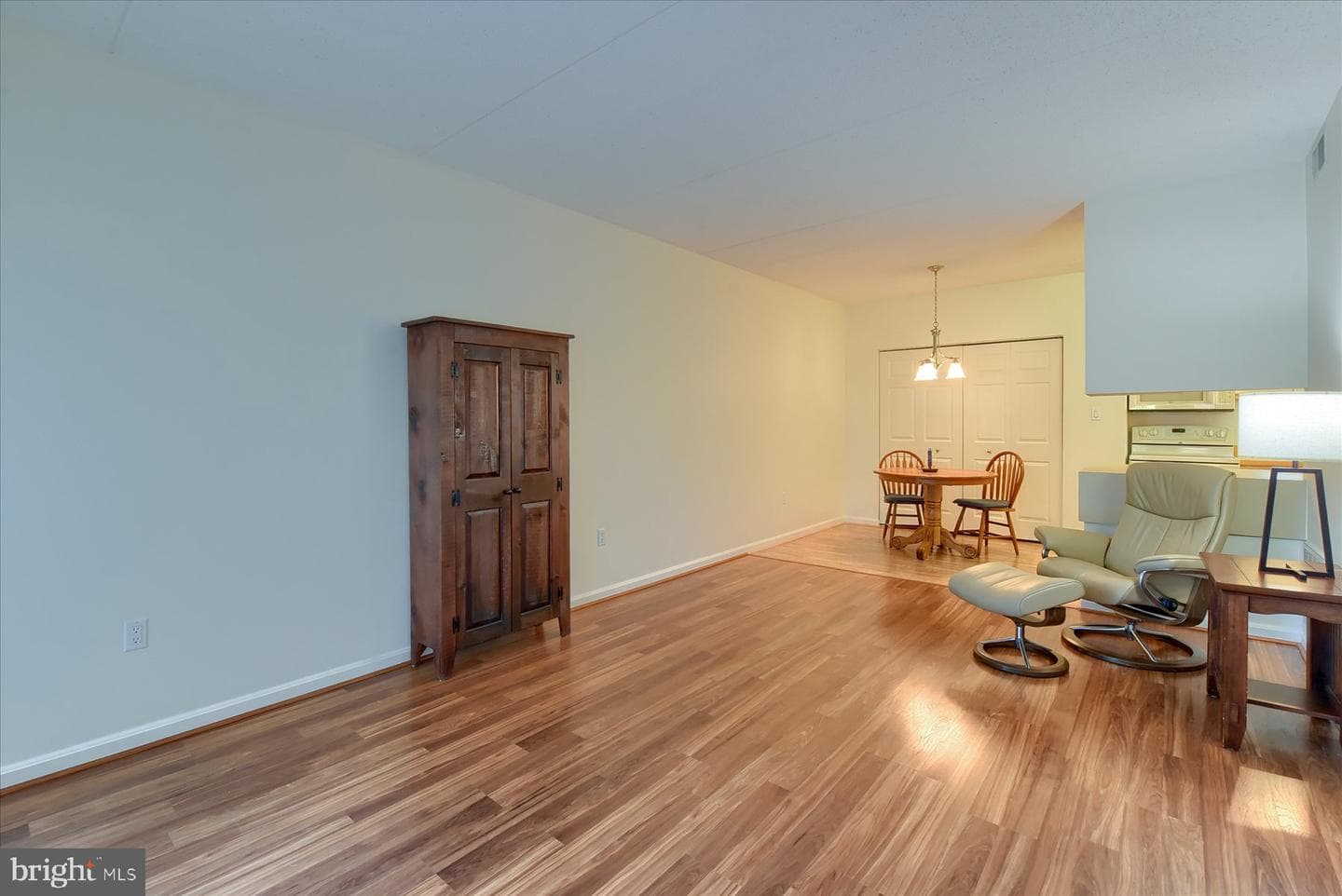 1105 Cherrington Drive photo 8