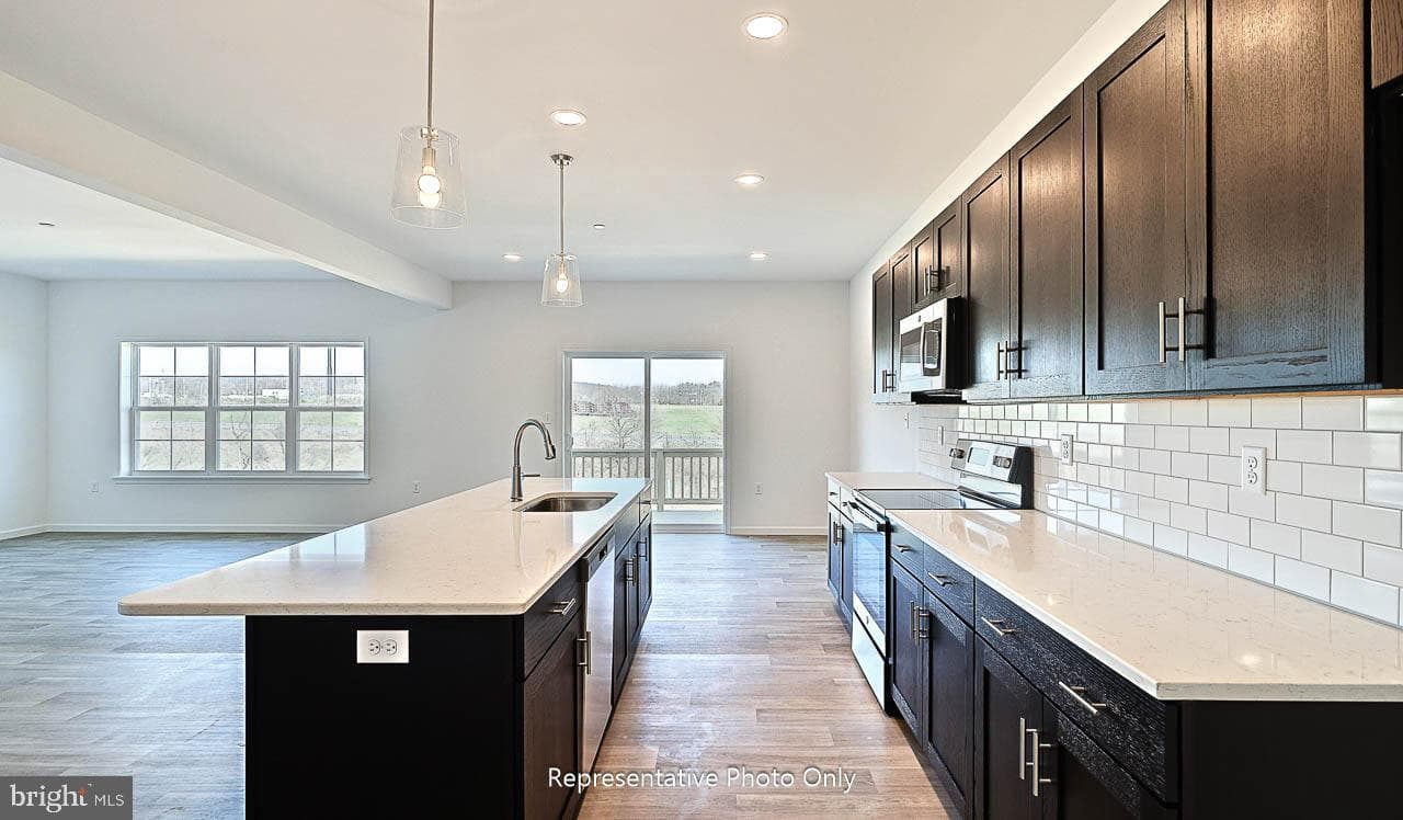 7833 Oak Brook Drive photo 15