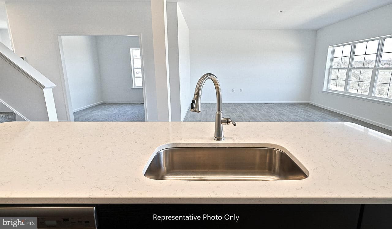 7833 Oak Brook Drive photo 18