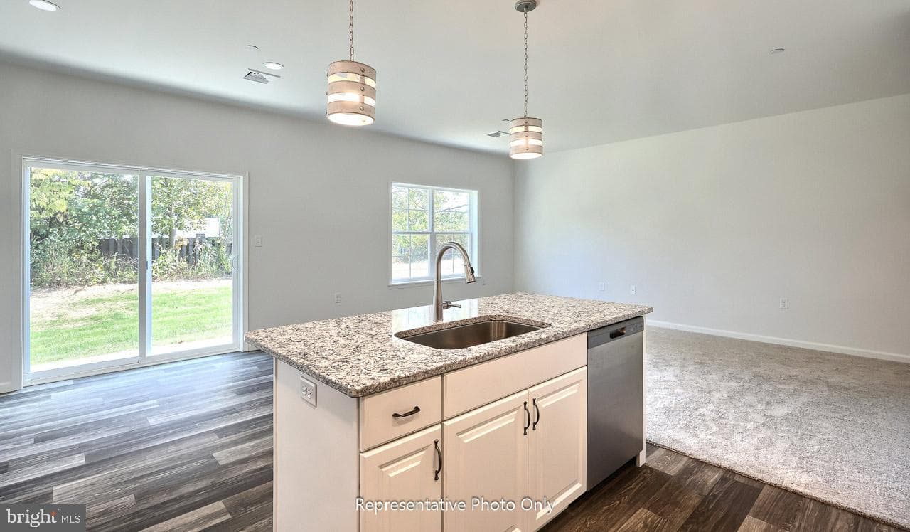 7852 Oak Brook Drive photo 11
