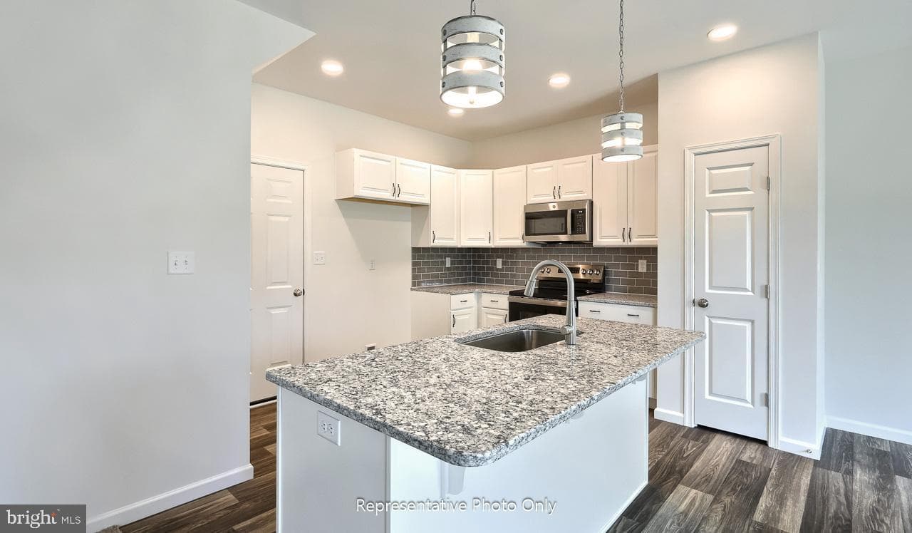 7852 Oak Brook Drive photo 14