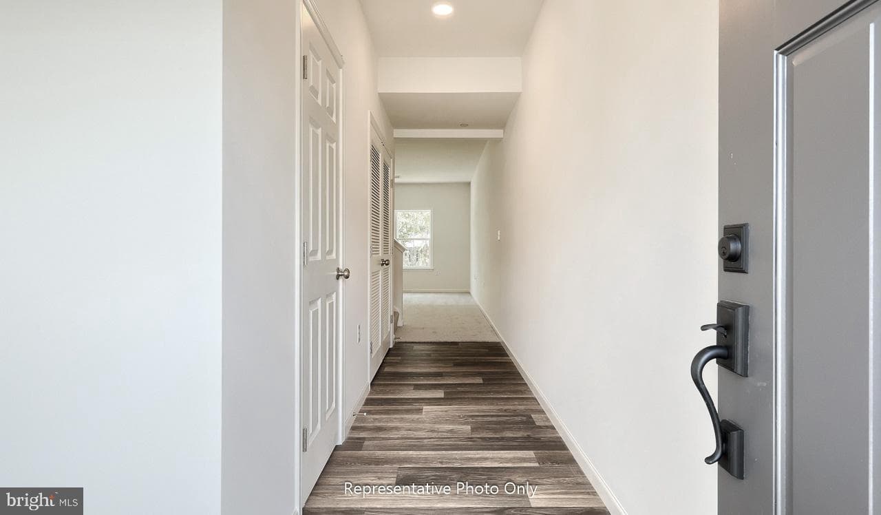 7852 Oak Brook Drive photo 3