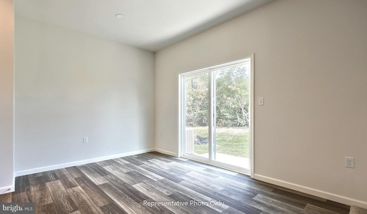 7852 Oak Brook Drive photo 8