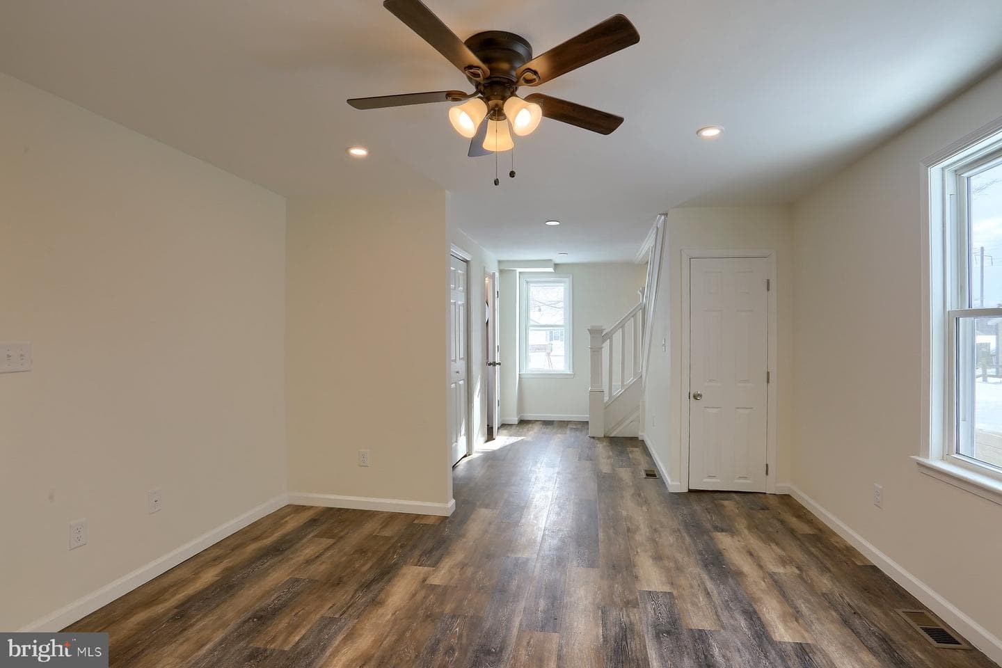 416 Penn Street photo 13