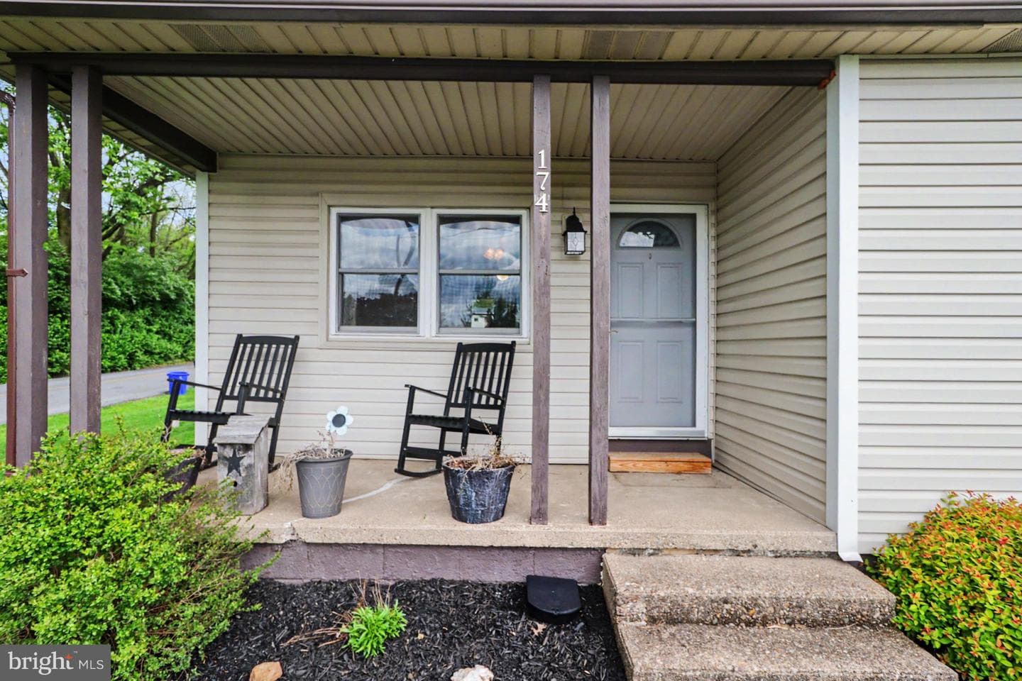 174 Hollywood Drive photo 4