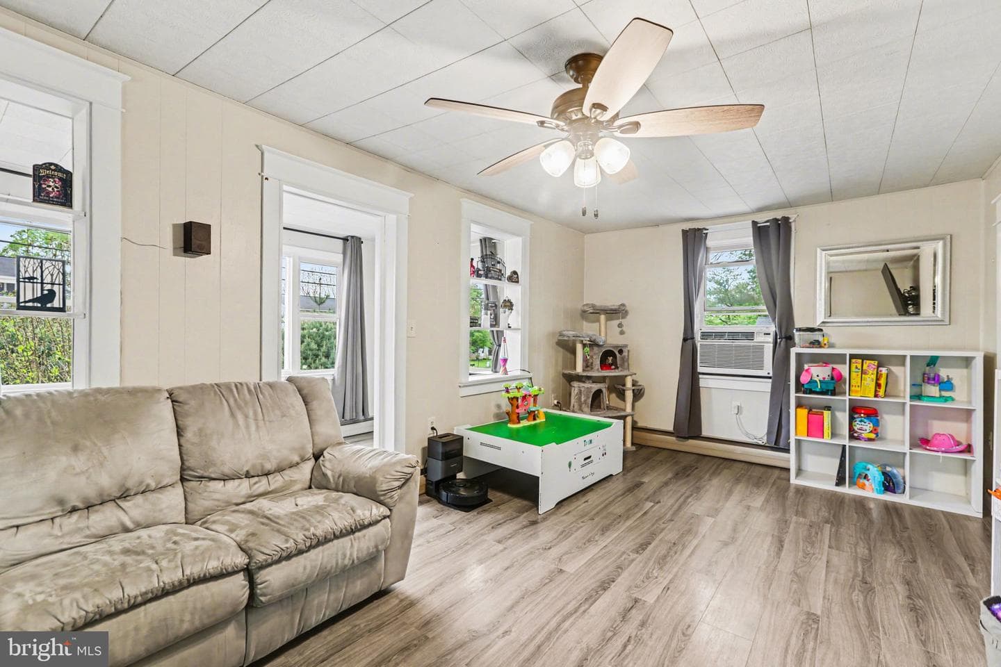 1020 Oberlin Road photo 4