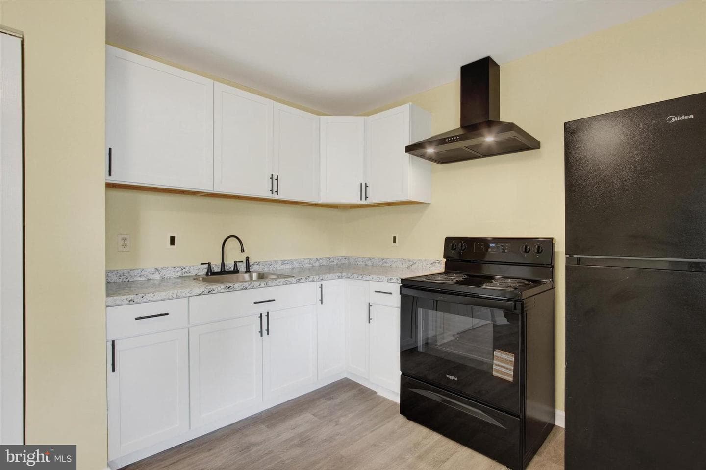 108 Walnut Street photo 7