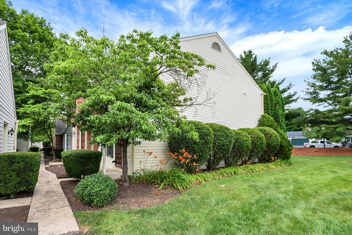 2063 D Raleigh Road photo 4