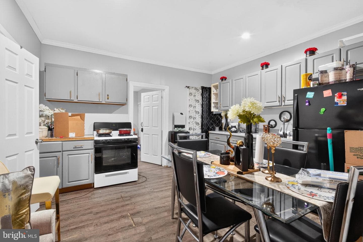 1348 Vernon Street photo 4