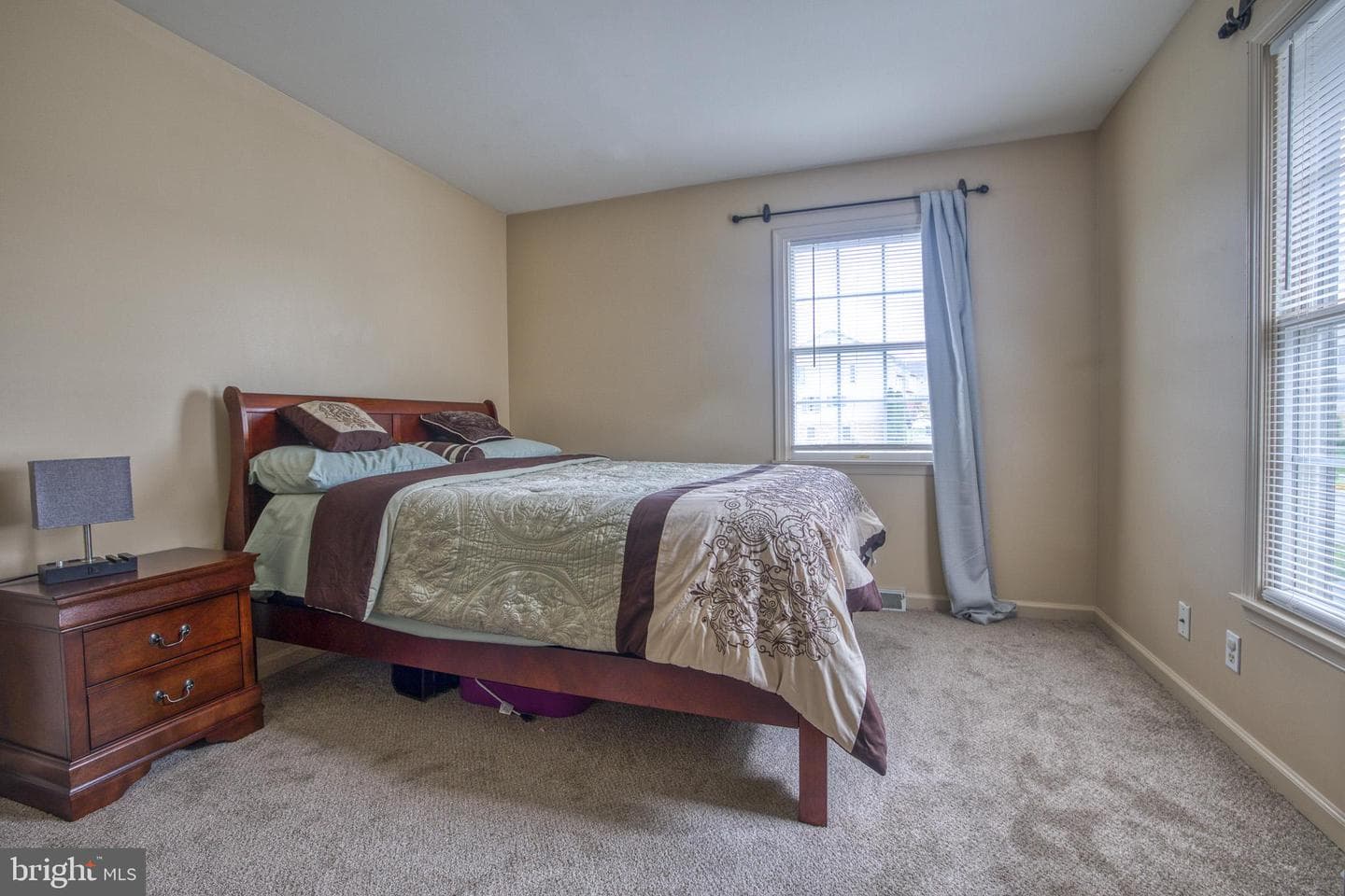 886 Woodridge Drive photo 14