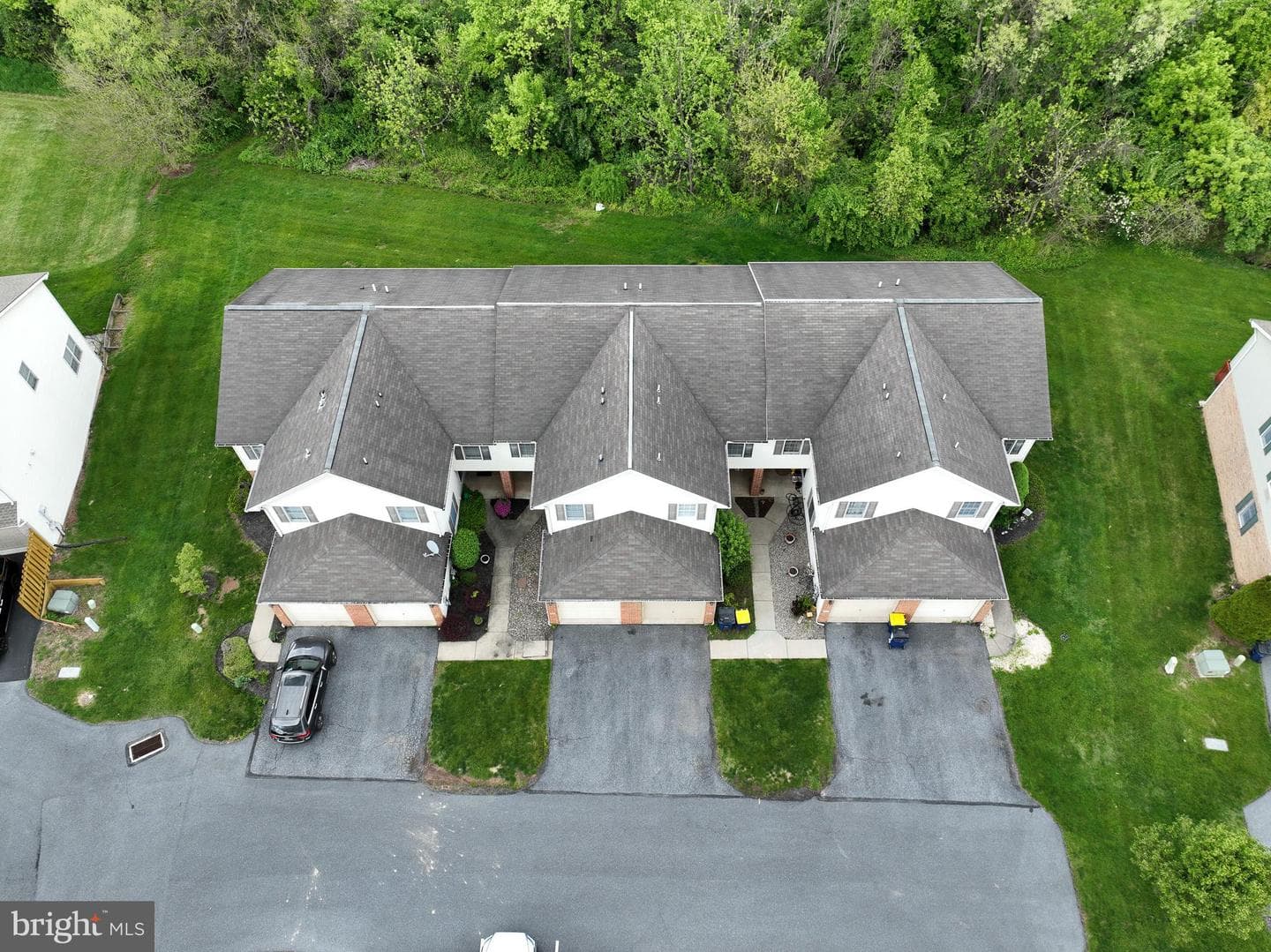 886 Woodridge Drive photo 22