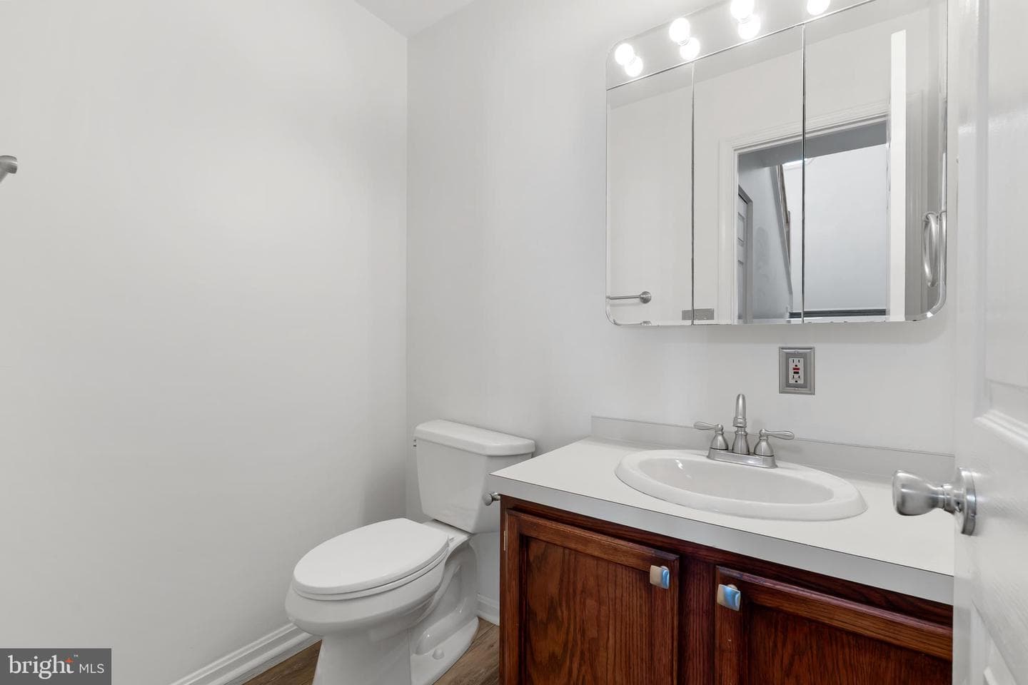2046 Wexford Road photo 12