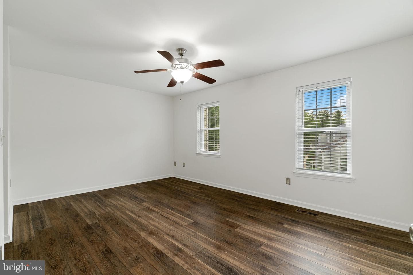 2046 Wexford Road photo 20