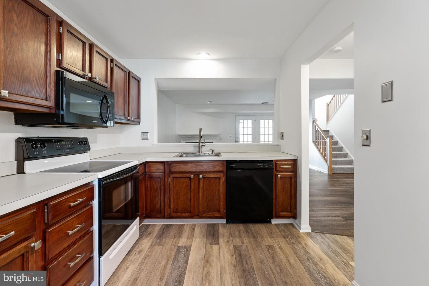 2046 Wexford Road photo 7