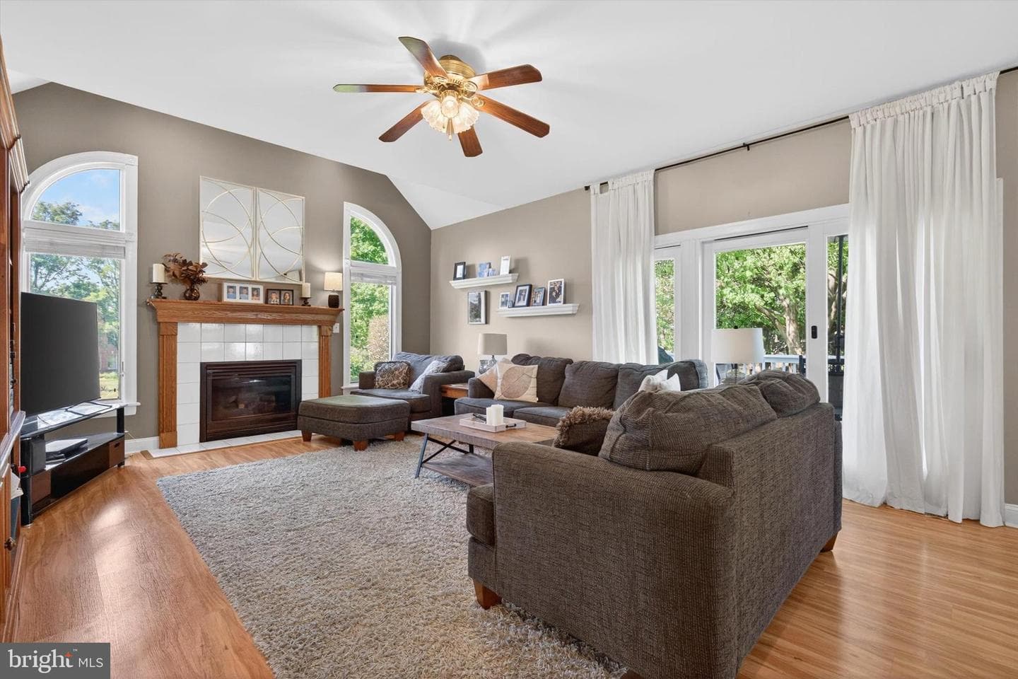1624 Saddle Lane photo 6