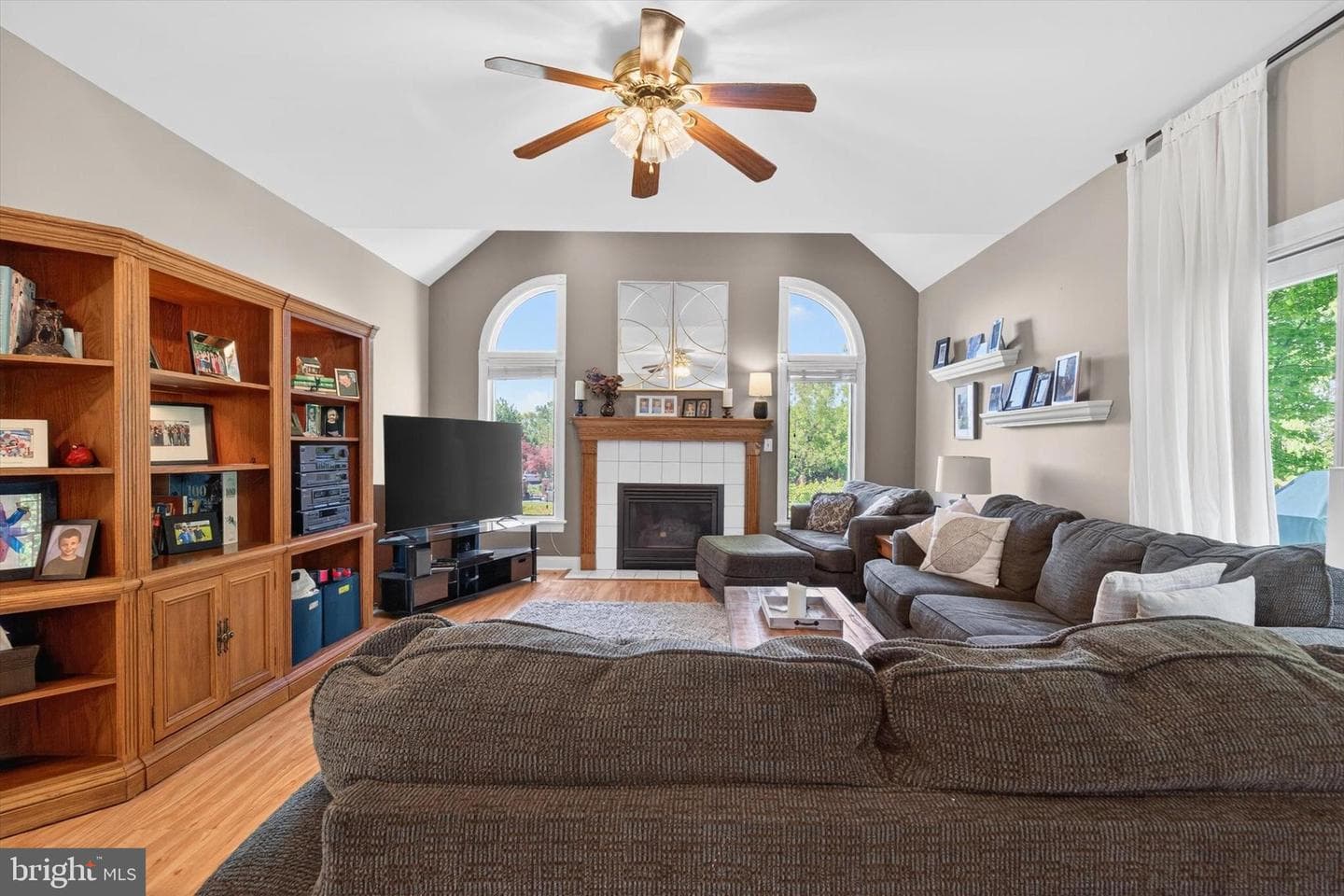 1624 Saddle Lane photo 8