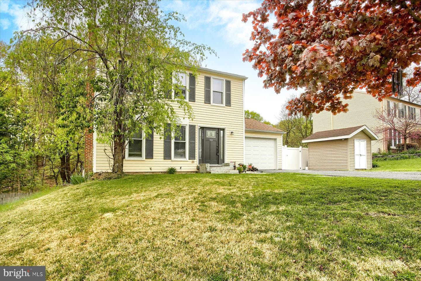 1680 Pebble Brook Lane photo 2