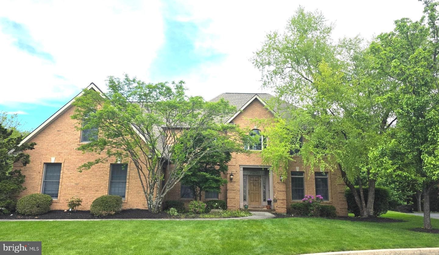 4106 Kingswood Court photo 2
