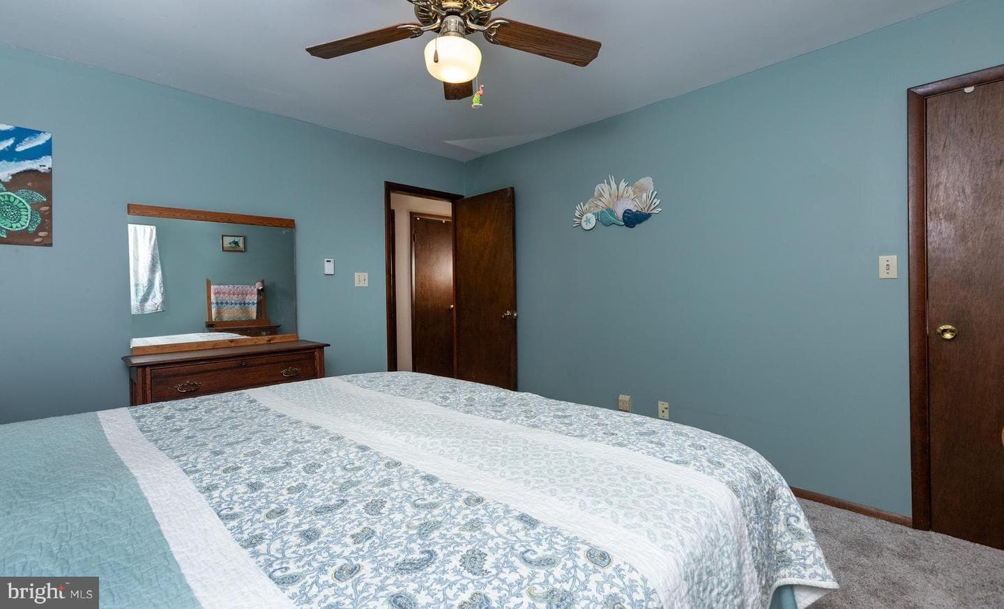 124 Evergreen Street photo 16