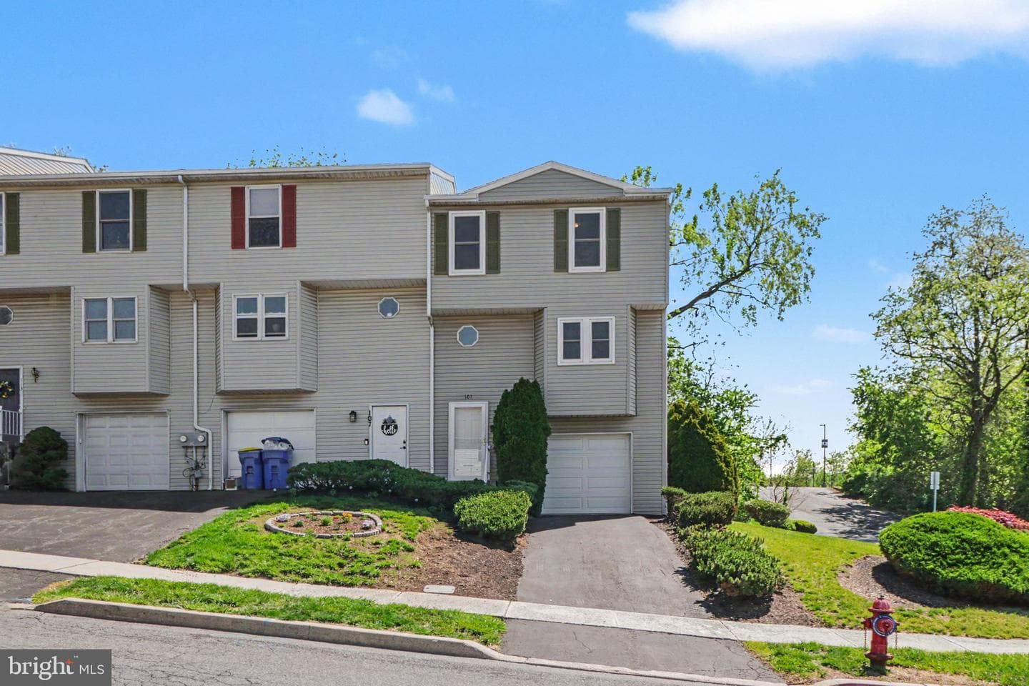 101 Chartwood Dr photo 1