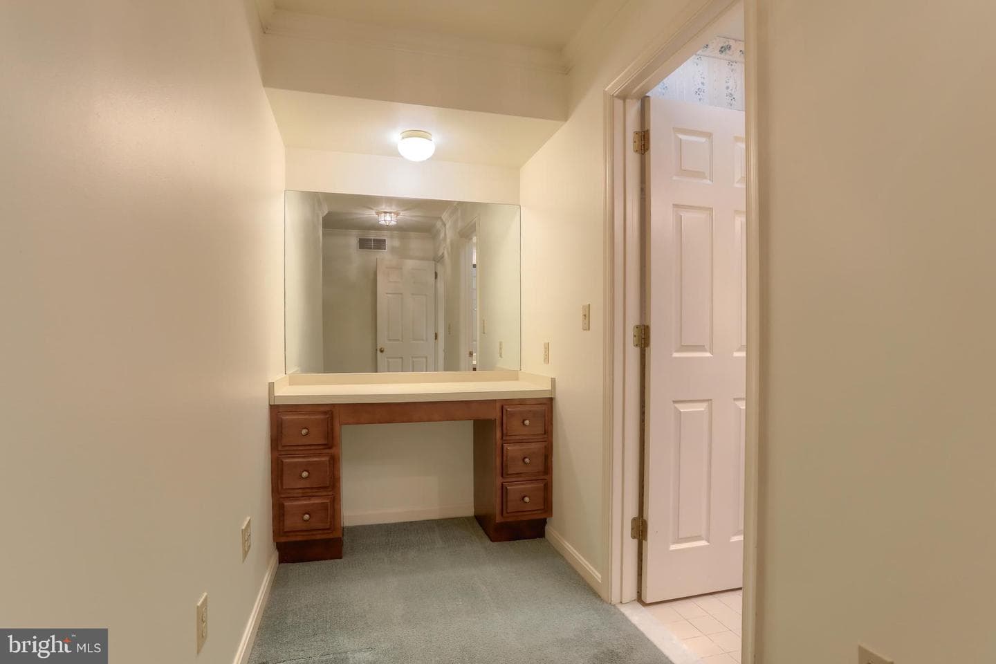 4 Cambridge Drive photo 27