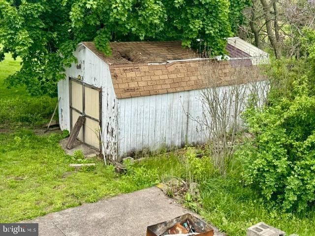 186 Longabach Drive photo 41