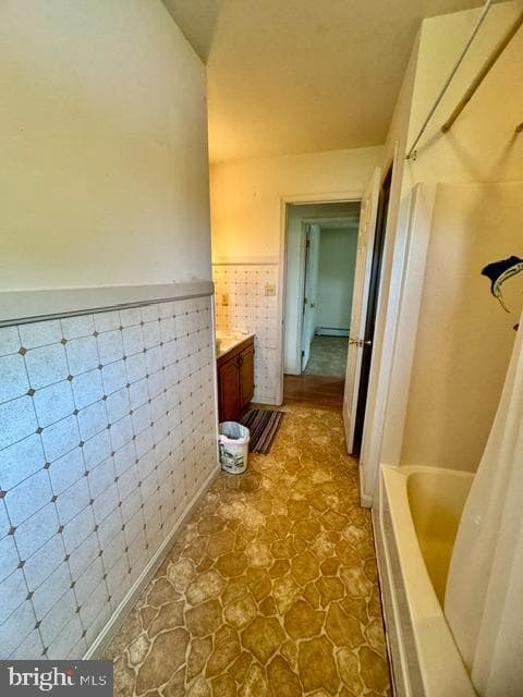 186 Longabach Drive photo 9