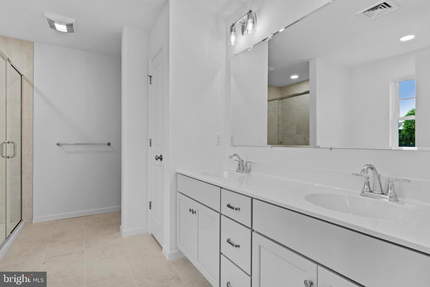 101 Wolfe Circle photo 15
