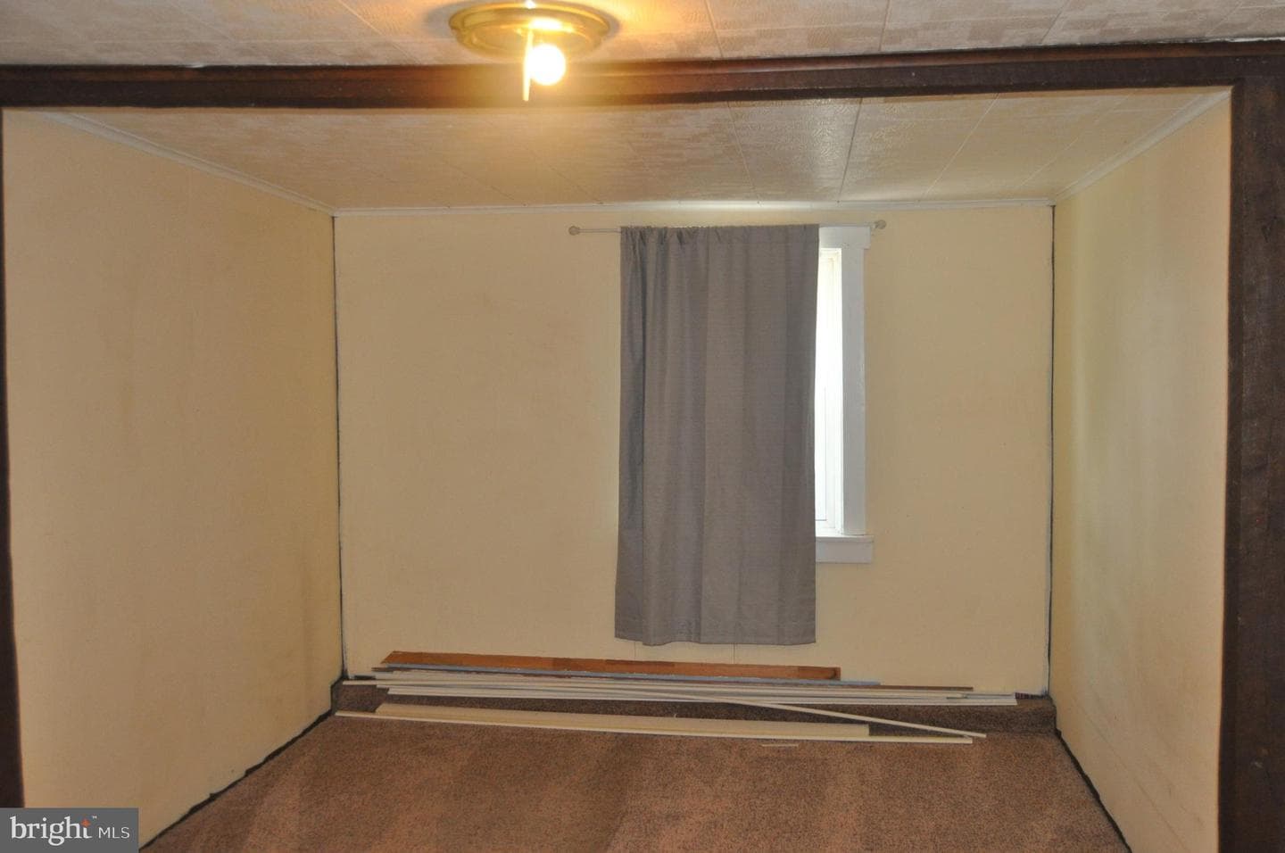 540 Moore Street photo 11