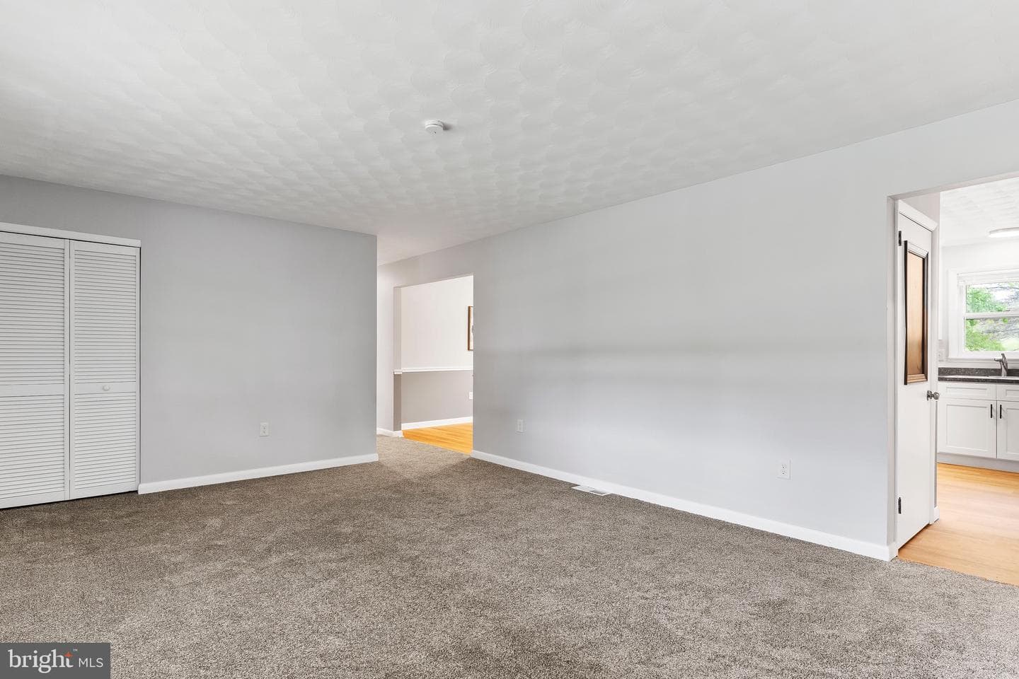2228 Kohn Road photo 7