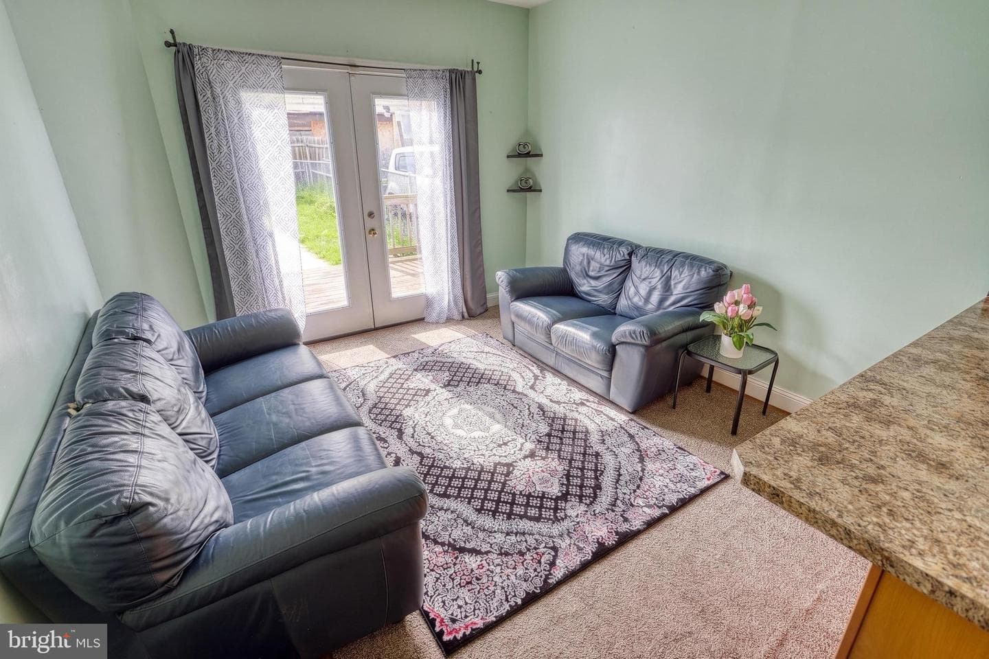 237 Hummel Street photo 12