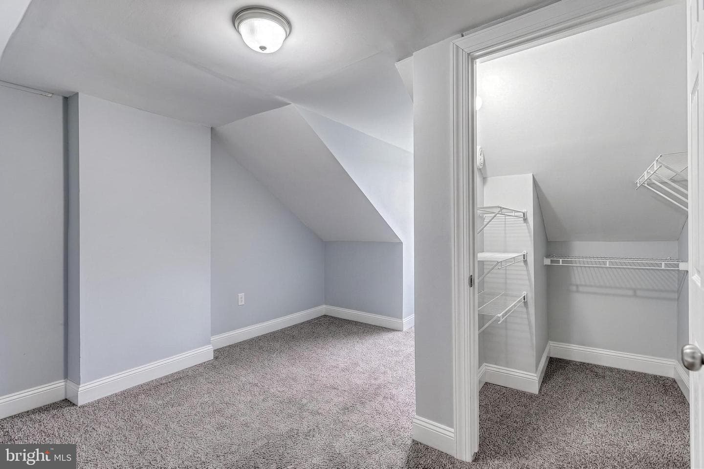 237 Hummel Street photo 25