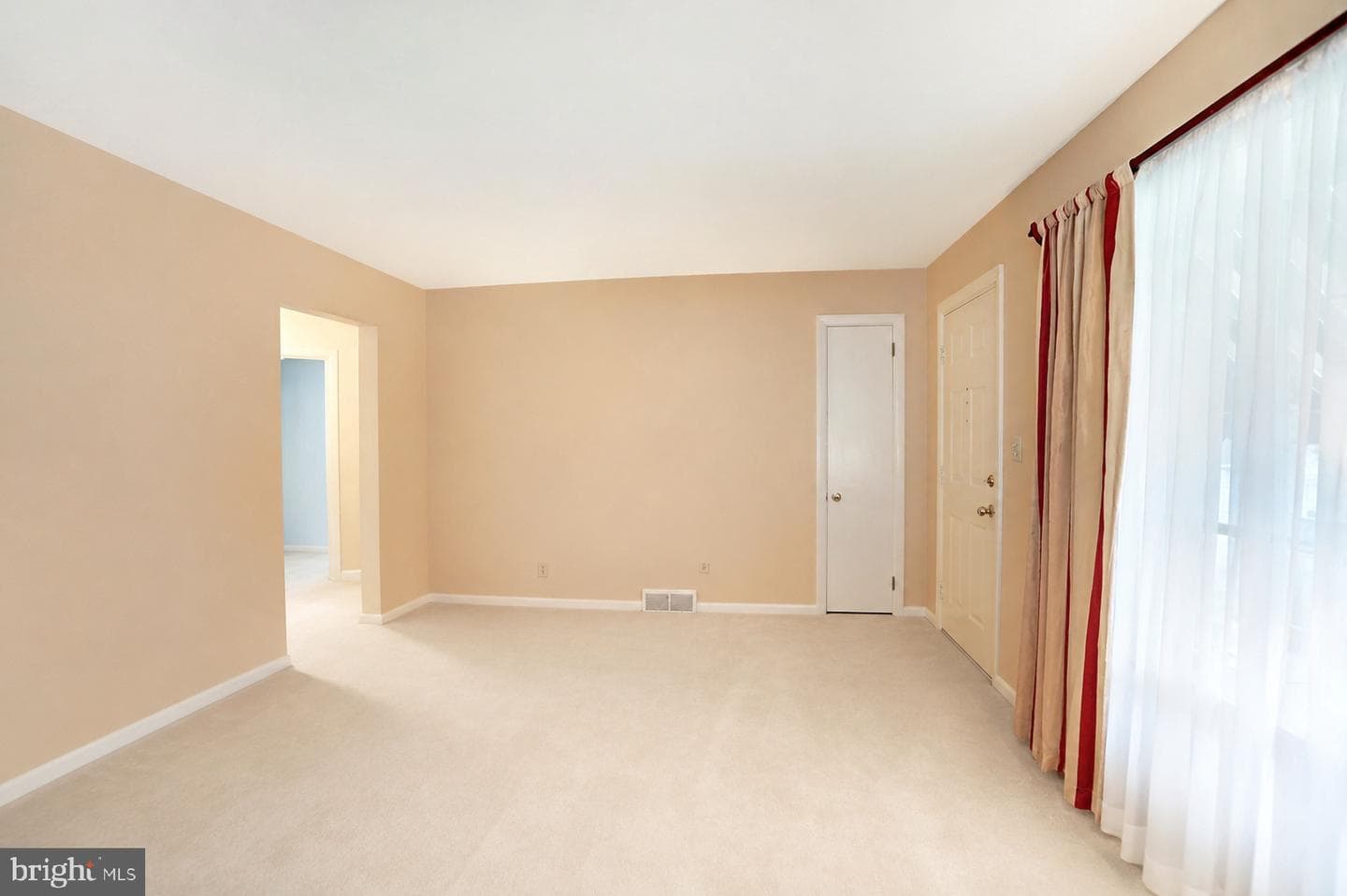8164 Spruce Drive photo 9