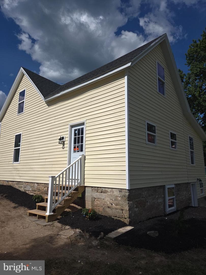 308 Vine Street photo 6