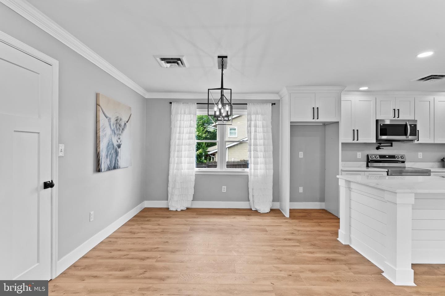 2111 Sycamore Drive photo 14
