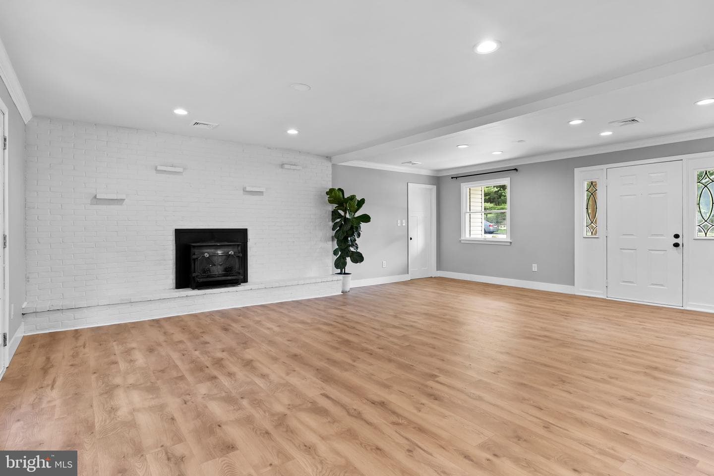 2111 Sycamore Drive photo 19