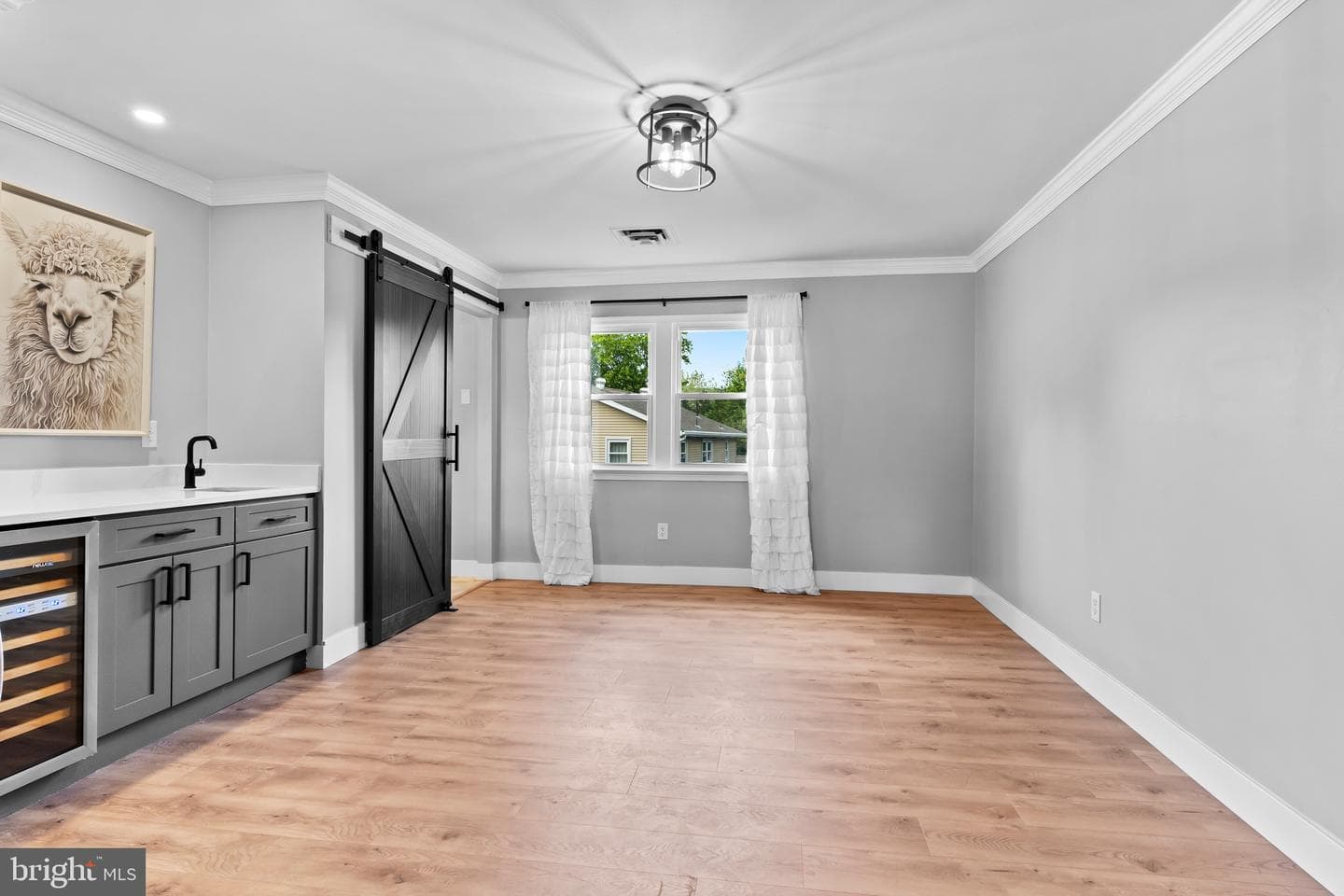 2111 Sycamore Drive photo 21