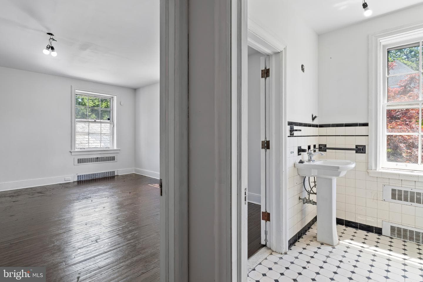 2316 Midland Road photo 16