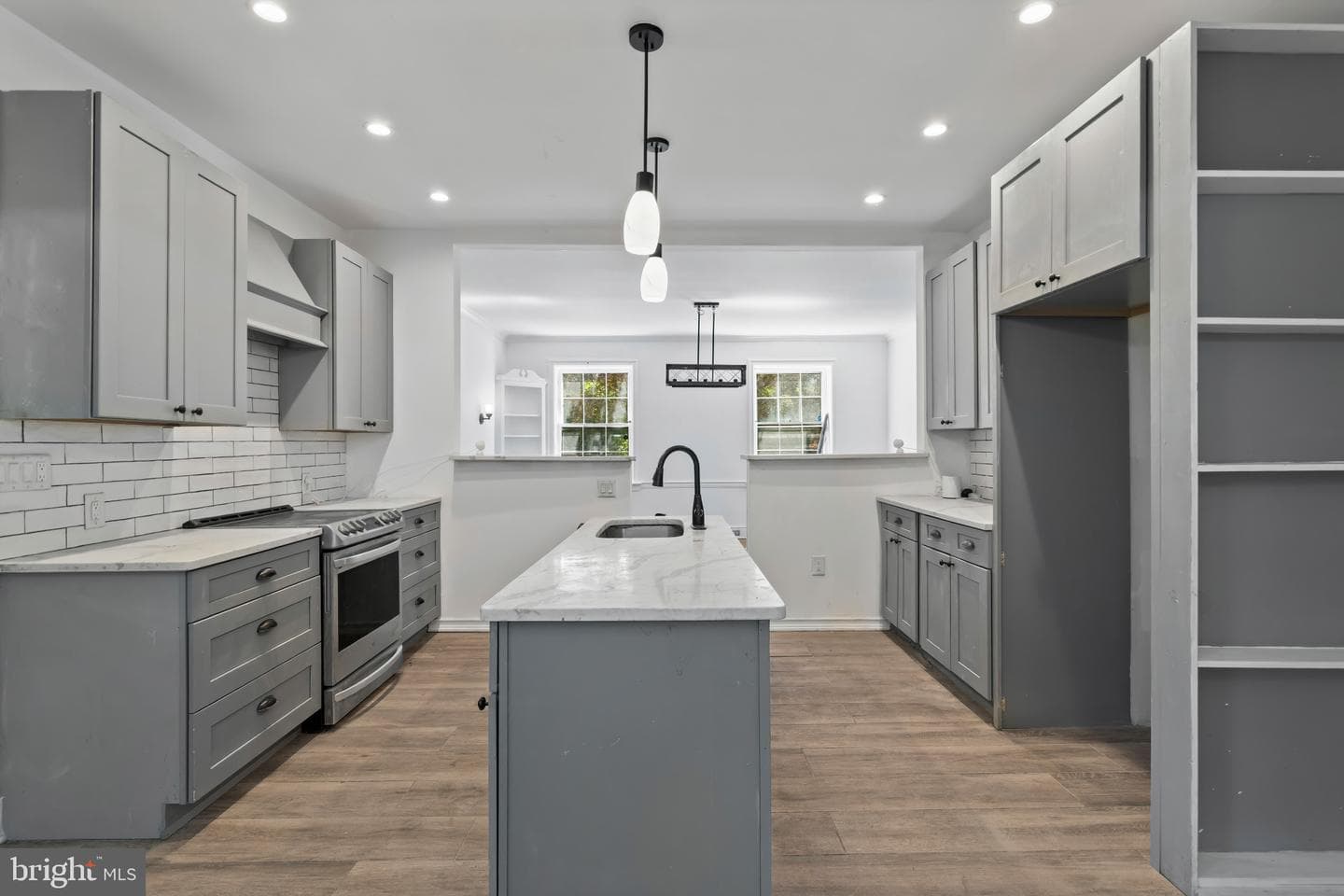 2316 Midland Road photo 5