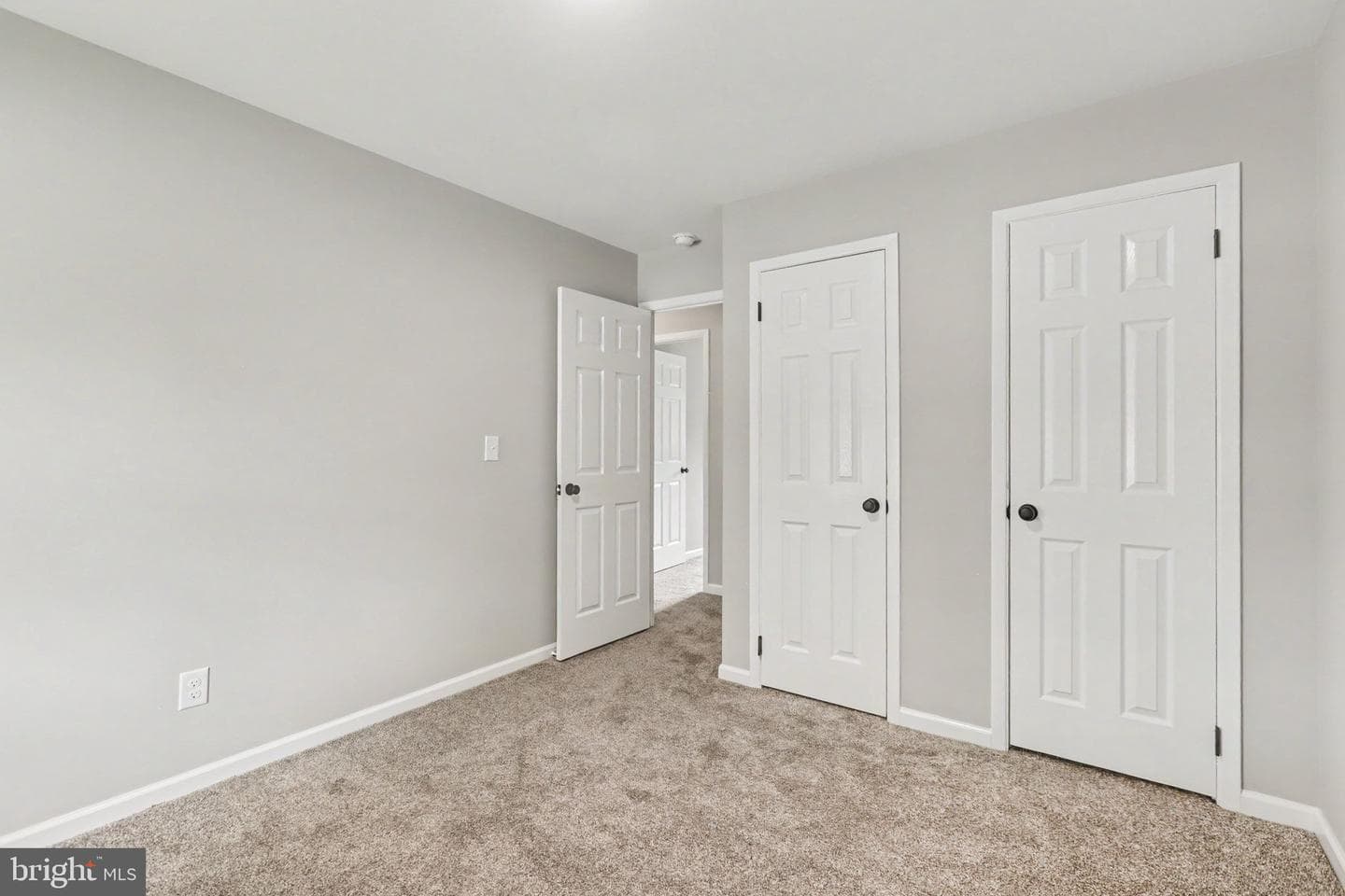 5577 Edsel Street photo 17