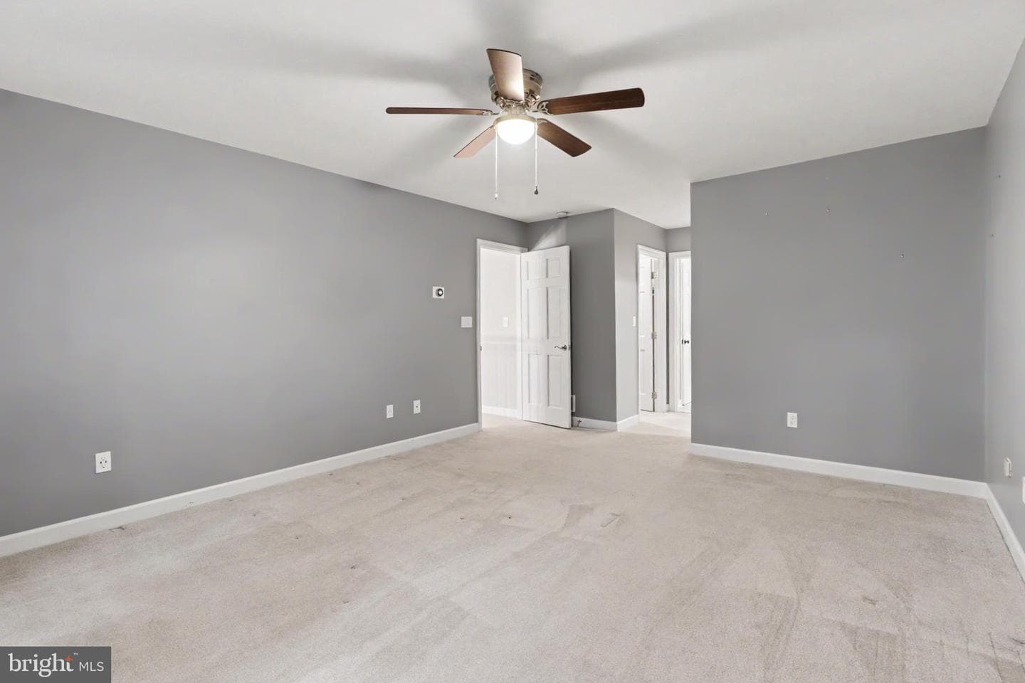 1071 Knoll Drive photo 11