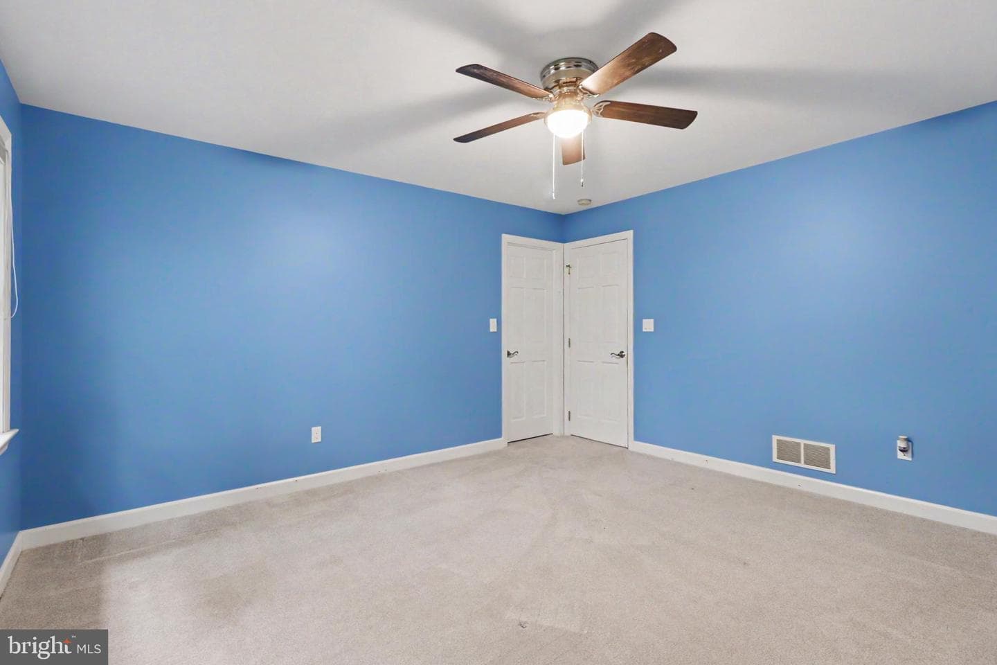 1071 Knoll Drive photo 18